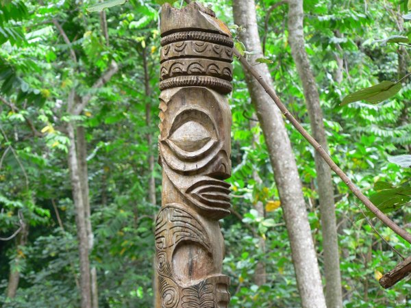 57- Tete de tiki 